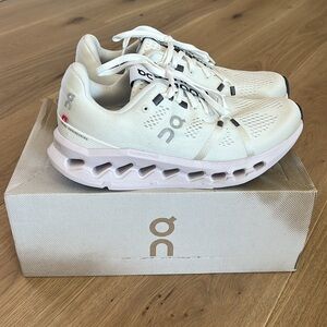 New Women’s ON Cloud Surfer Cloudsurfer 7 White Frost